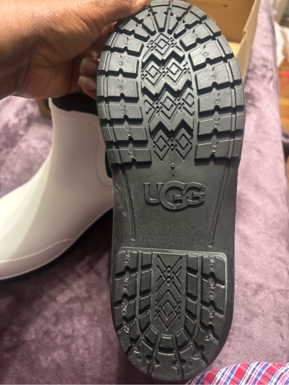 UGG White and Black Women's Short Rain Boots - Picture 4 of 10